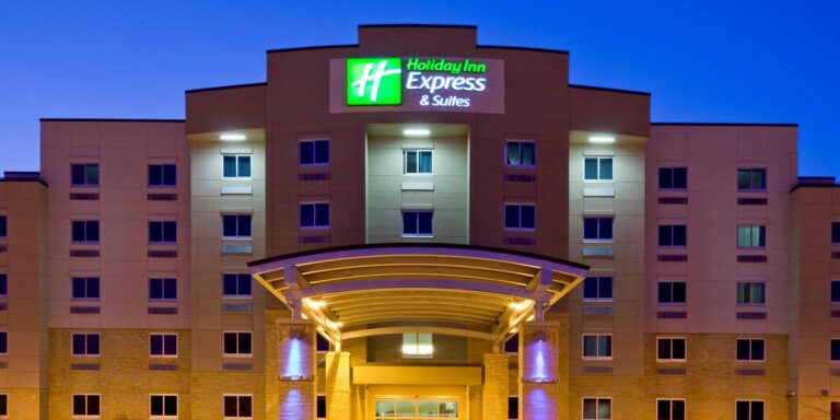 holiday inn express and suites mankato 2532492322 2x1 1 scaled 1 1 768x384