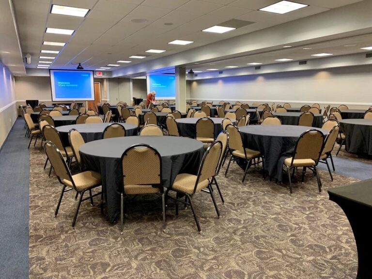 AmericInn Meeting Room 768x576