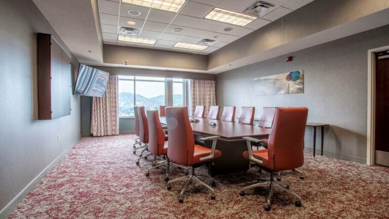 Hilton Board Room 768x432