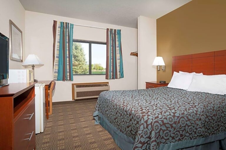 DaysInnRoom 768x512